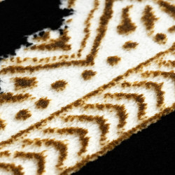 Kusový koberec Allure 1965 black/gold