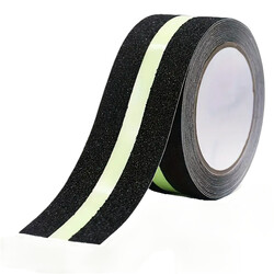 Protišmyková páska s luminiscenčným pruhom