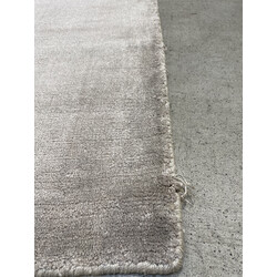 POŠKODĚNÝ Ručne tkaný kusový koberec Maori 220 Silver