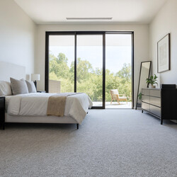 Metrážny koberec Balance 73 sv.šedý