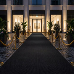 SUPER CENA: Čierny výstavový koberec Budget metrážny