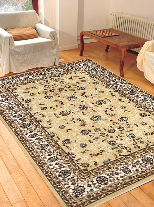 Kusový béžový koberec Salyut