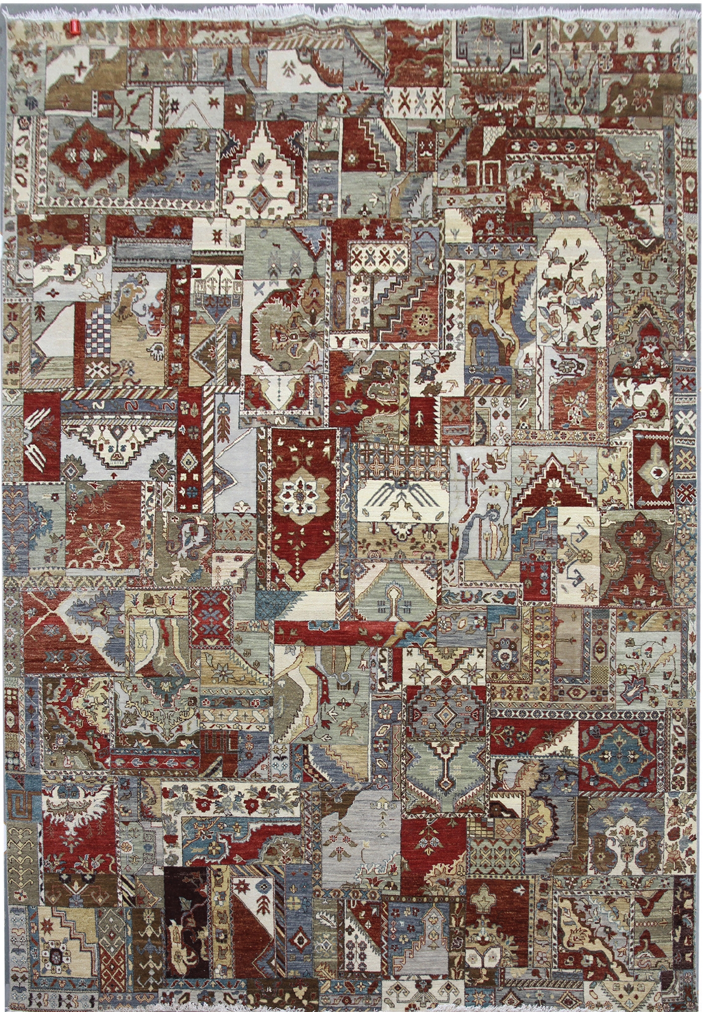 Diamond Carpets India, AKCIA: 305x425 cm Ručne viazaný kusový koberec Diamond DC-PATCH RED MULTI, viacfarebná, chodba / predsieň