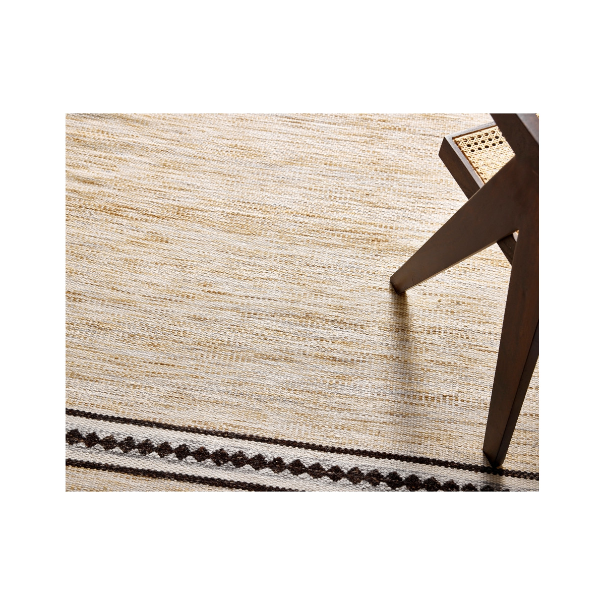 Ručne viazaný kusový koberec Biscuit DESP HL63 Ivory White