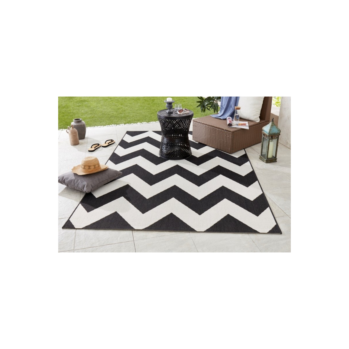 Kusový koberec Meadow 102738 schwarz / creme